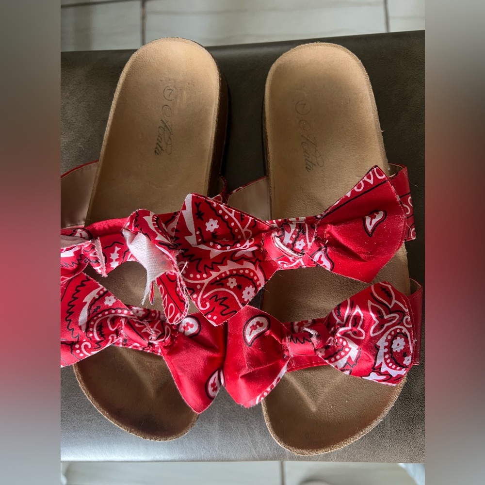 BANDANA BOW SANDALS - Picture 2 of 5